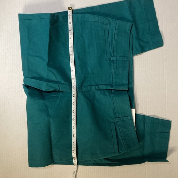 Loft 6P NWT
Teal ankle pant original fit - Picture 9 of 10